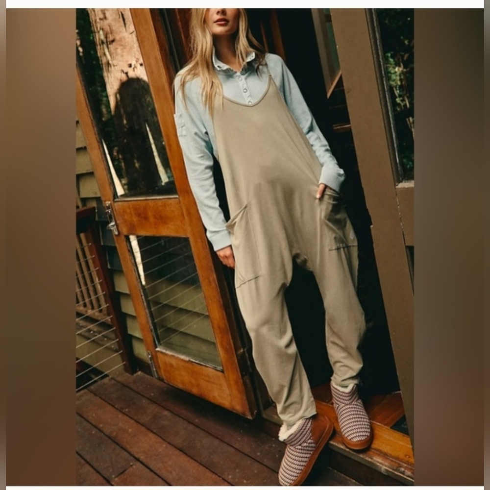 NWT FP Movement Hot Shot Onesie in Sage Stone - Picture 2 of 7